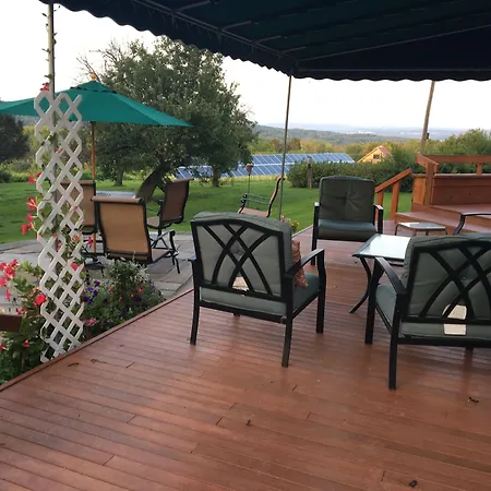 Enfield Manor Bed&Breakfast And Vacation Rental-3